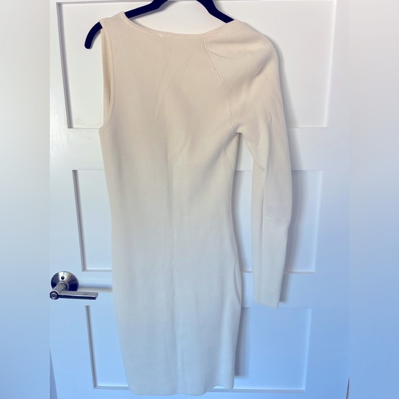 NWT - Abercrombie & Fitch - One-Shoulder Mini Sweater Dress - cream - size small - Picture 4 of 4